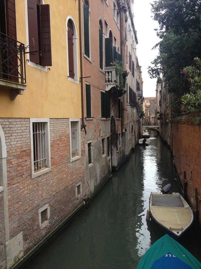 Appartamento Carbona Sconta Venecia Exterior foto